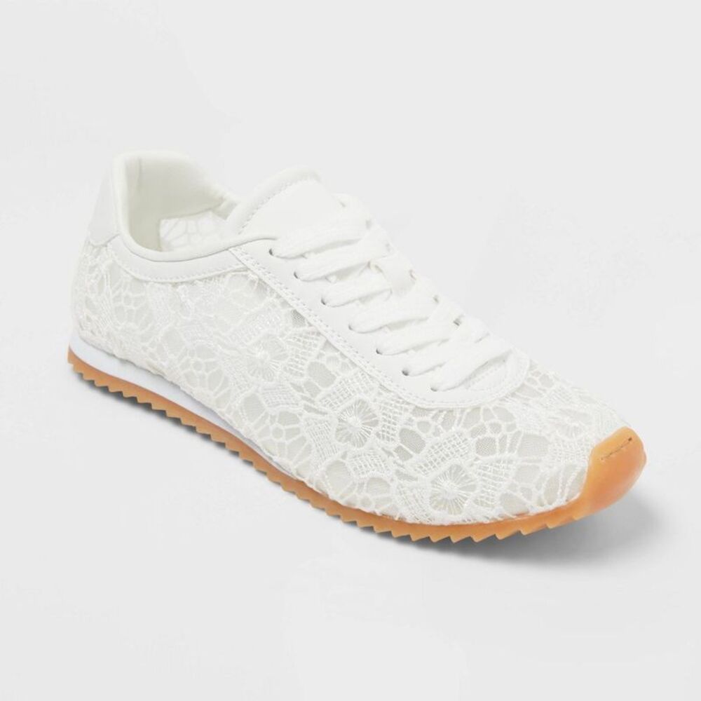 Universal Thread White Lace Sneakers NWT, 8